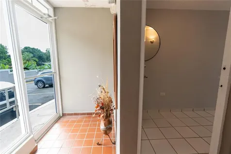 Cond Caparra Chalets 8 Guaynabo PR 00966