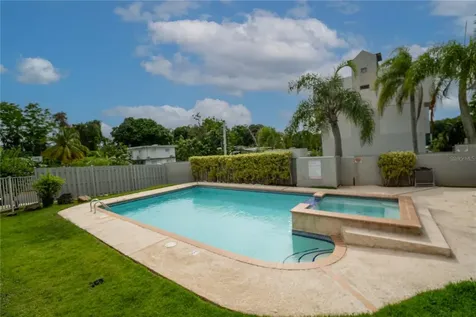 Cond Caparra Chalets 8 Guaynabo PR 00966