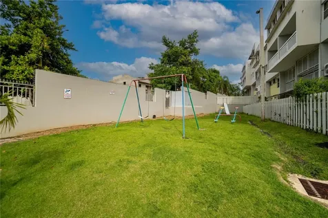 Cond Caparra Chalets 8 Guaynabo PR 00966