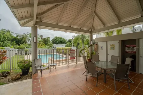 Cond Caparra Chalets 8 Guaynabo PR 00966
