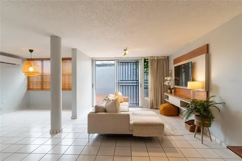 Cond Caparra Chalets 8 Guaynabo PR 00966