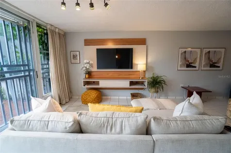 Cond Caparra Chalets 8 Guaynabo PR 00966