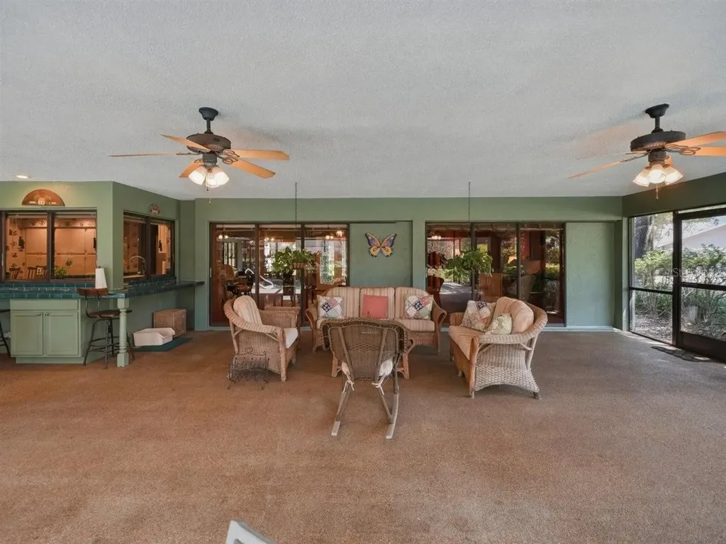 5046 Barrowe Drive Tampa FL 33624