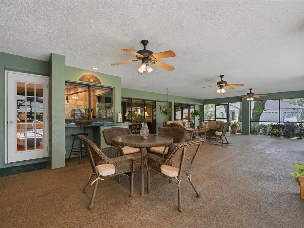 5046 Barrowe Drive Tampa FL 33624