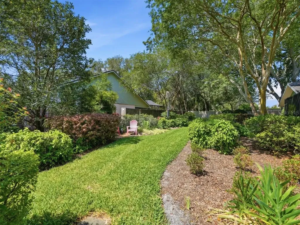 5046 Barrowe Drive Tampa FL 33624