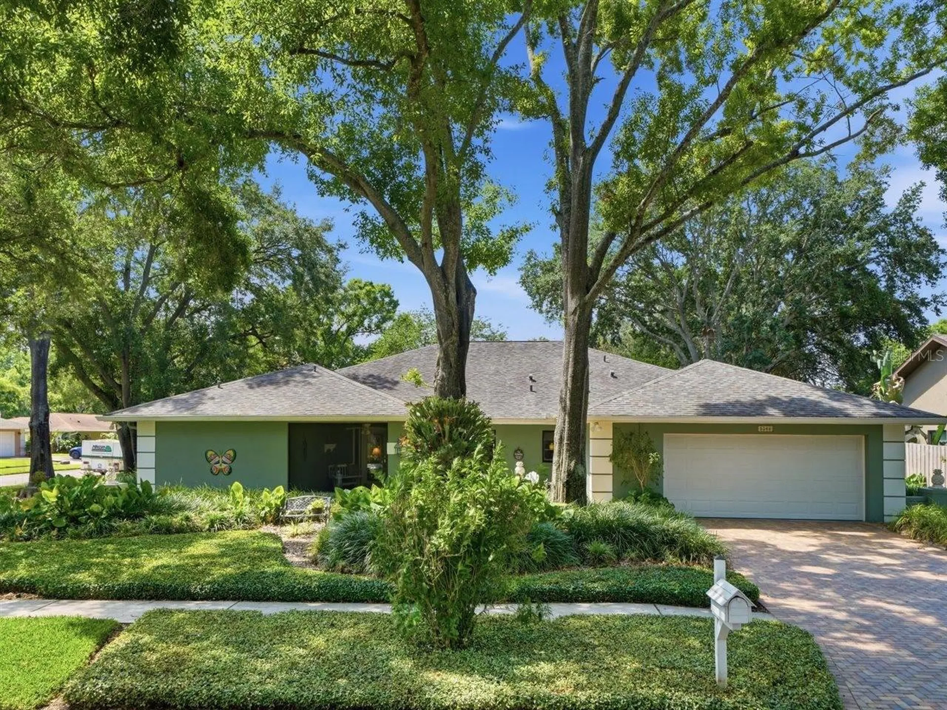 5046 Barrowe Drive Tampa FL 33624
