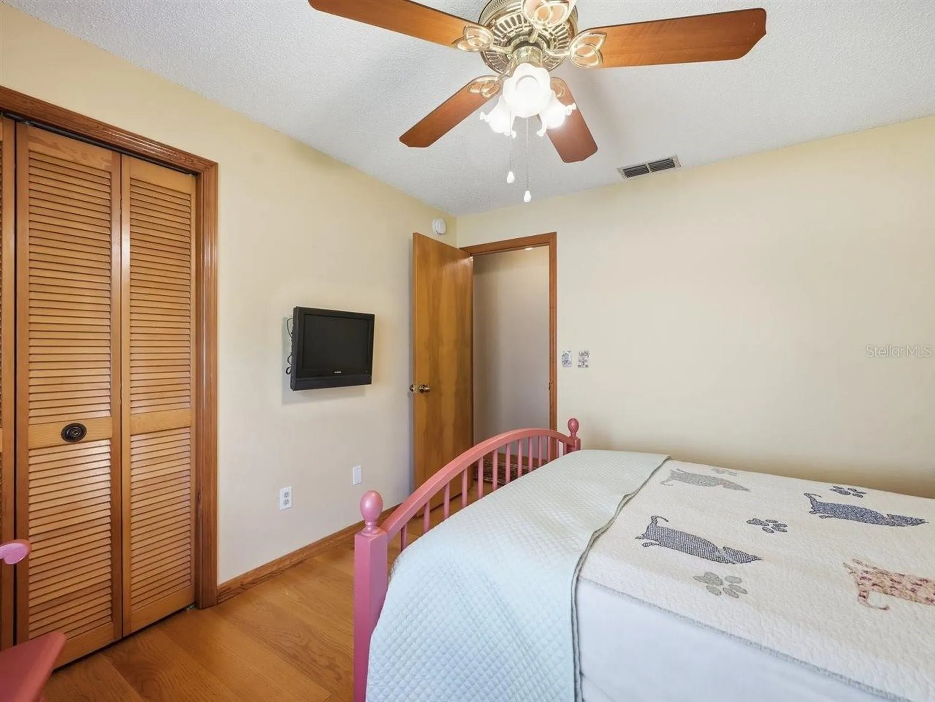 5046 Barrowe Drive Tampa FL 33624