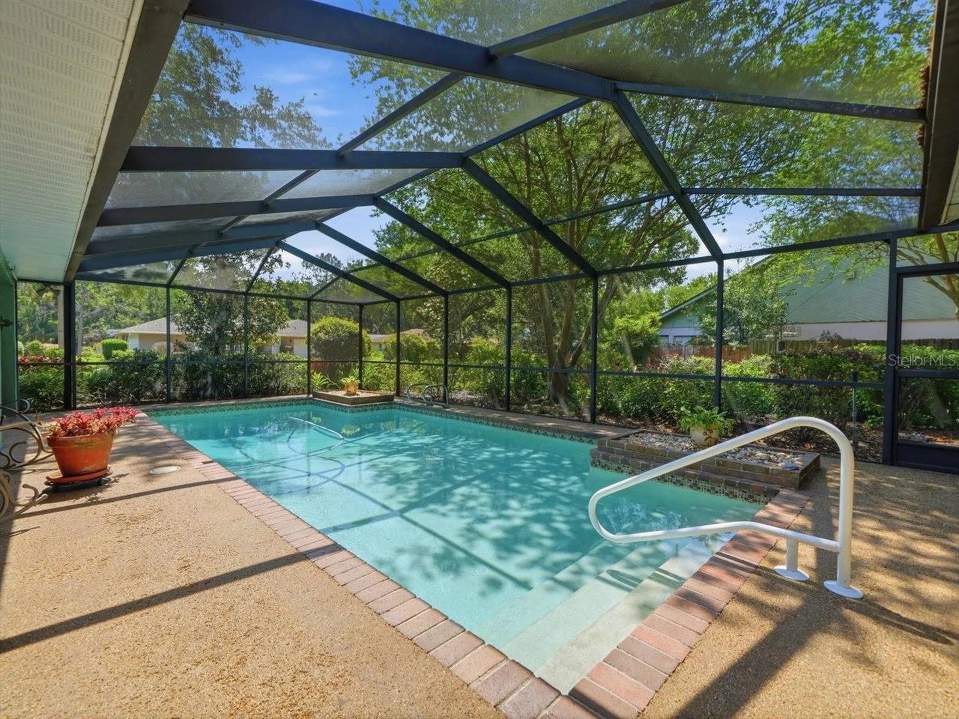 5046 Barrowe Drive Tampa FL 33624