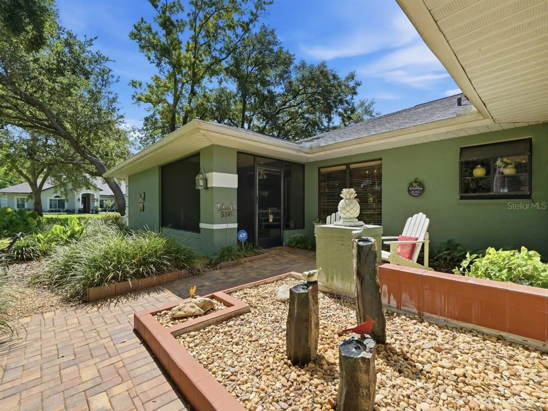 5046 Barrowe Drive Tampa FL 33624