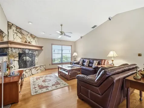 5046 Barrowe Drive Tampa FL 33624