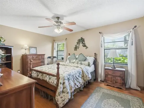5046 Barrowe Drive Tampa FL 33624