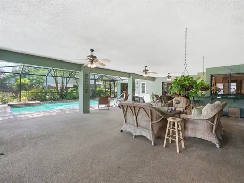5046 Barrowe Drive Tampa FL 33624