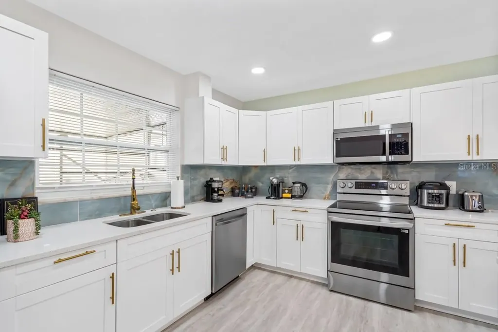 4311 123rd Street W Cortez FL 34215