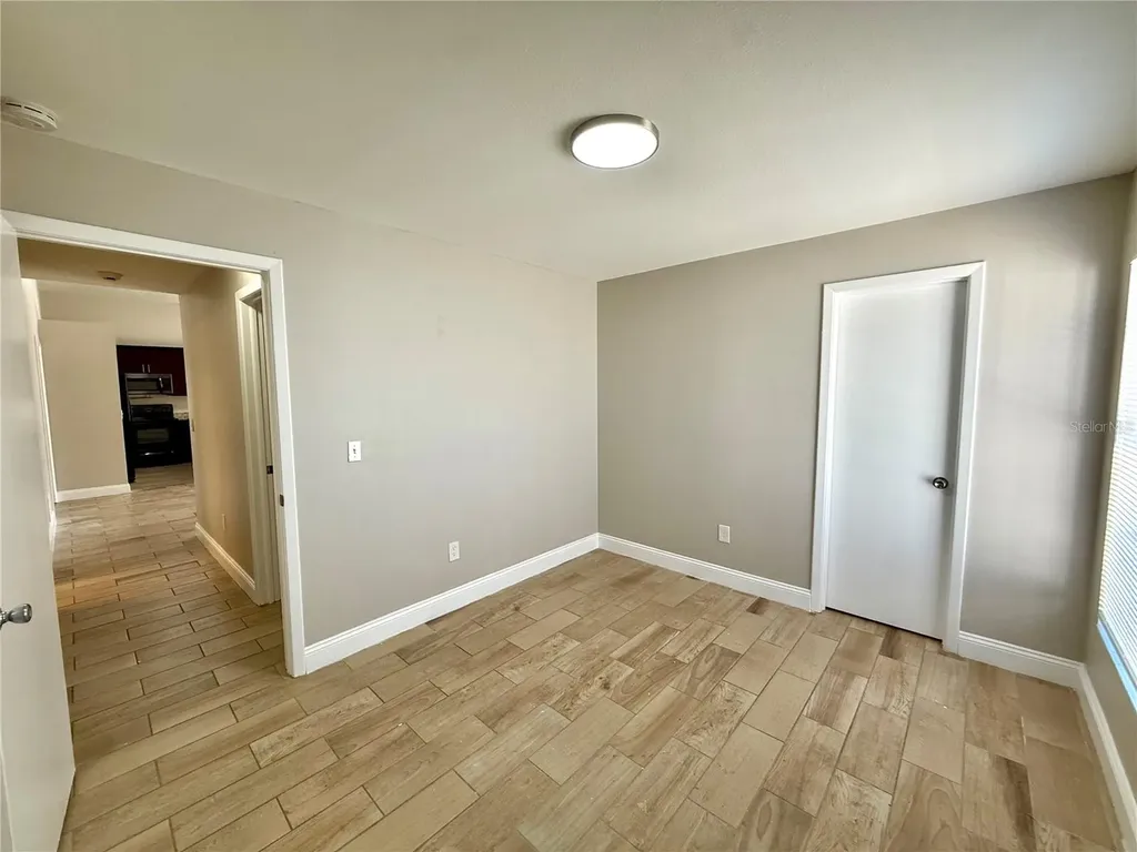7048 Hollowell Drive Tampa FL 33634