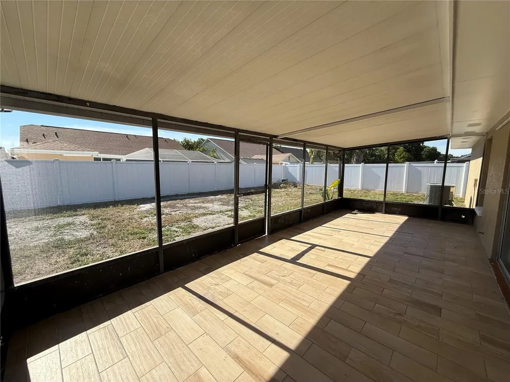 7048 Hollowell Drive Tampa FL 33634