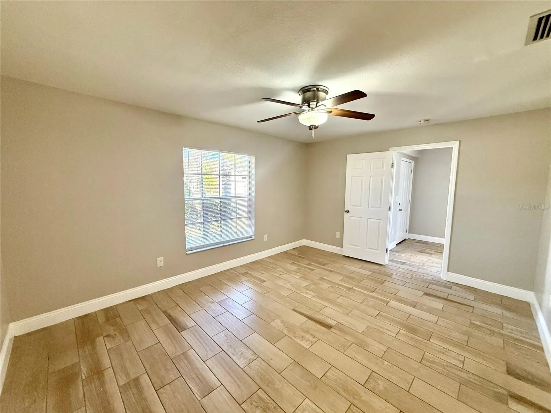 7048 Hollowell Drive Tampa FL 33634