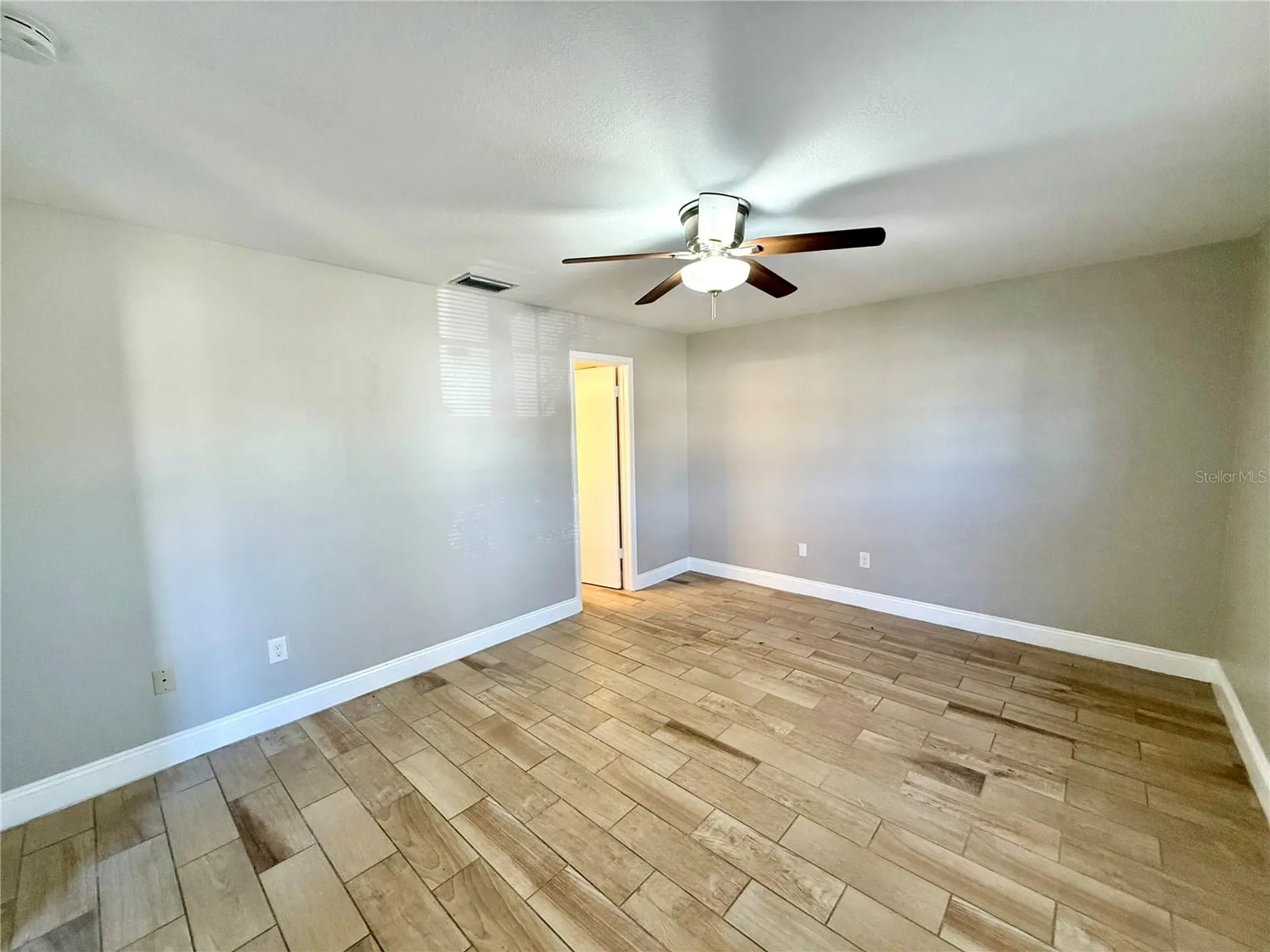 7048 Hollowell Drive Tampa FL 33634