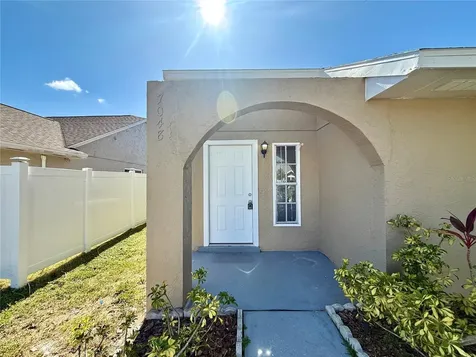 7048 Hollowell Drive Tampa FL 33634