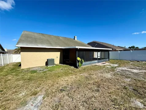 7048 Hollowell Drive Tampa FL 33634
