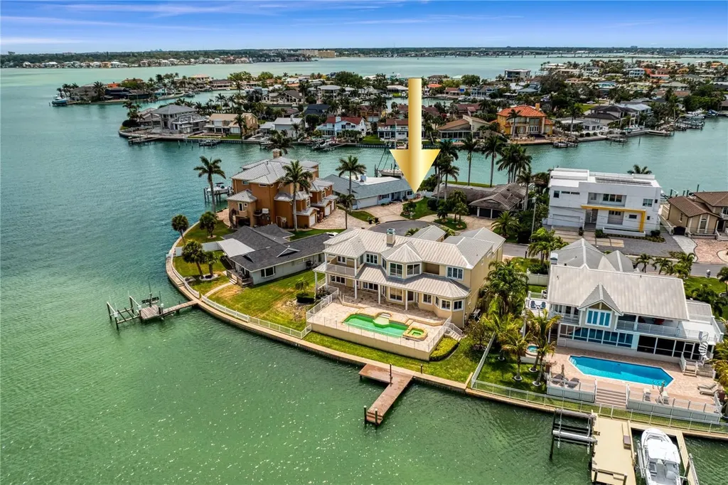 215 Harrison Avenue Belleair Beach FL 33786