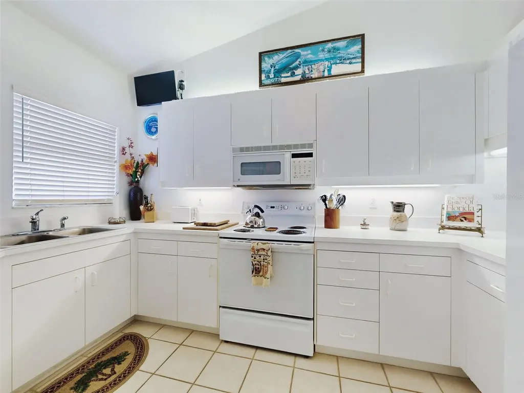 437 Bouchelle Drive New Smyrna Beach FL 32169
