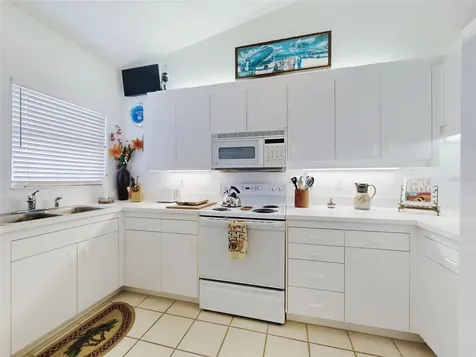 437 Bouchelle Drive New Smyrna Beach FL 32169