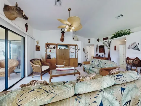 437 Bouchelle Drive New Smyrna Beach FL 32169