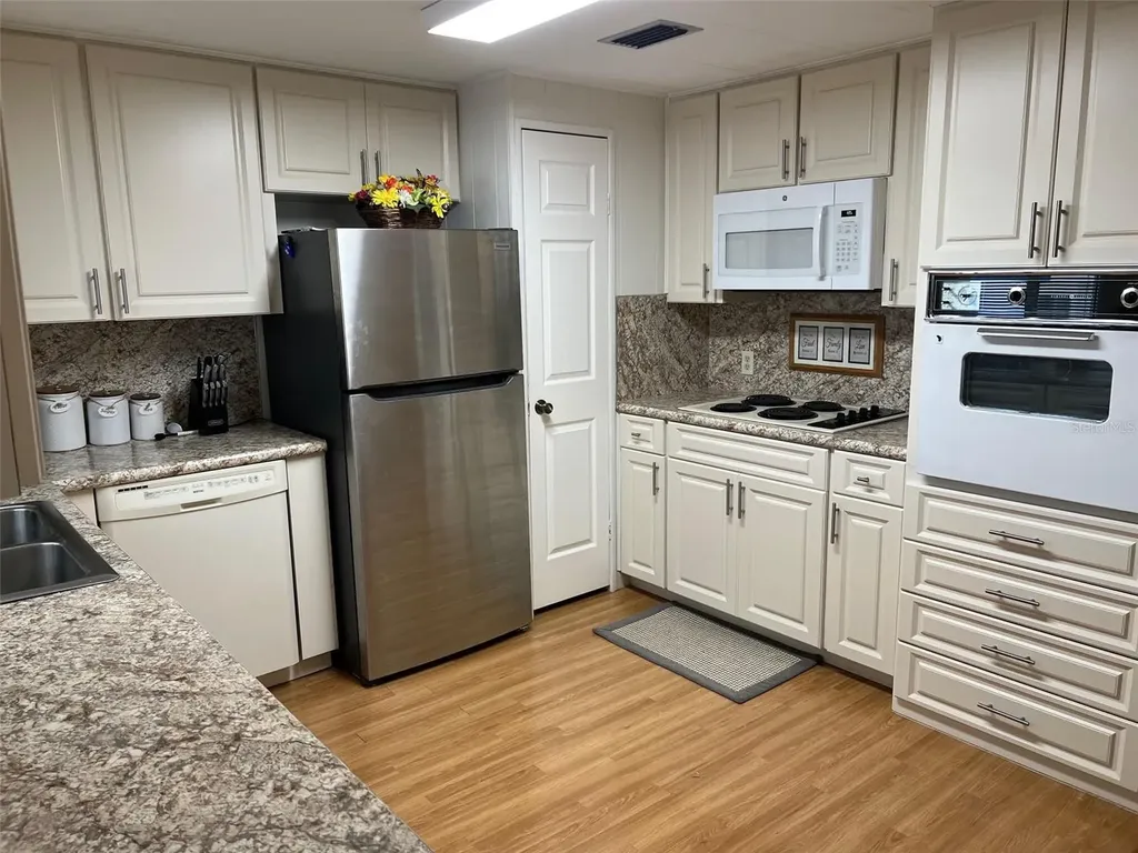 351 King Palm Street Largo FL 33778