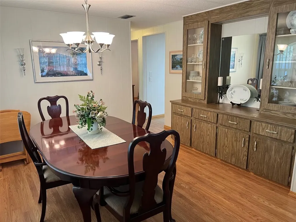 351 King Palm Street Largo FL 33778