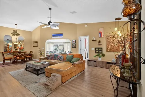 1073 Nodding Pines Way Casselberry FL 32707