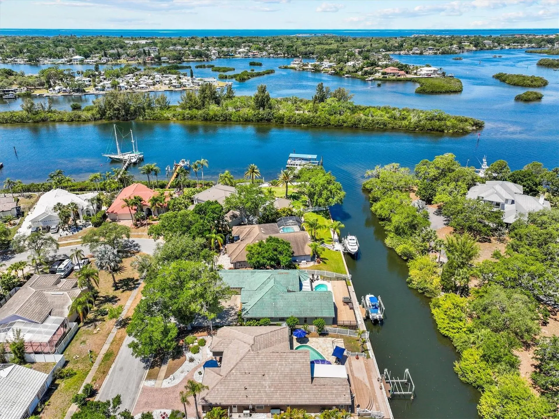 1114 Marina Drive Tarpon Springs FL 34689