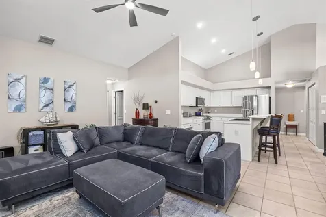 1114 Marina Drive Tarpon Springs FL 34689