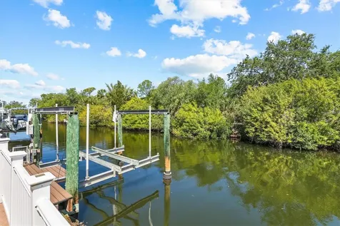 1114 Marina Drive Tarpon Springs FL 34689