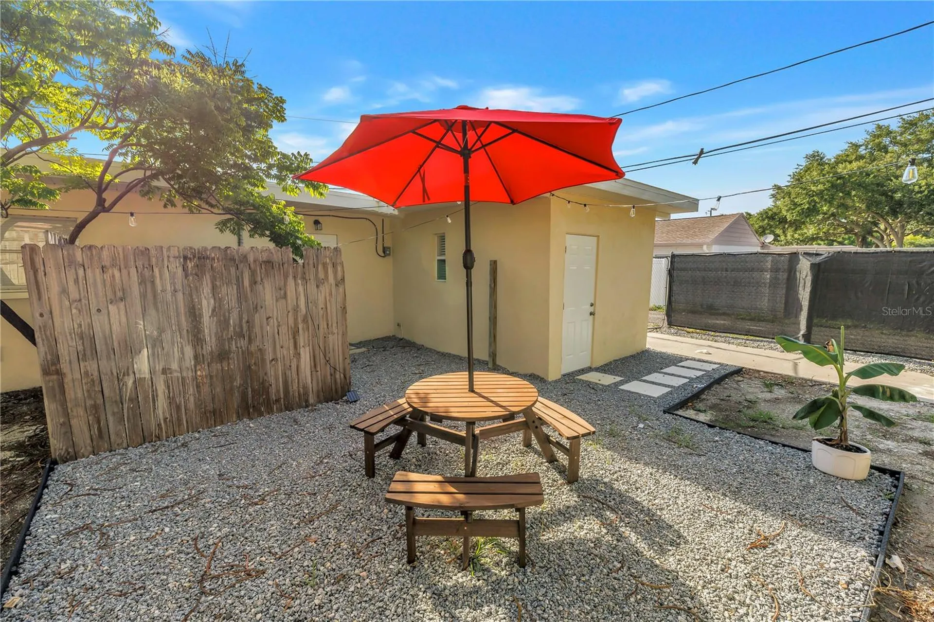 110 NE Monroe Circle N St Petersburg FL 33702