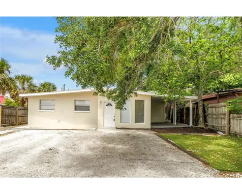 110 NE Monroe Circle N St Petersburg FL 33702