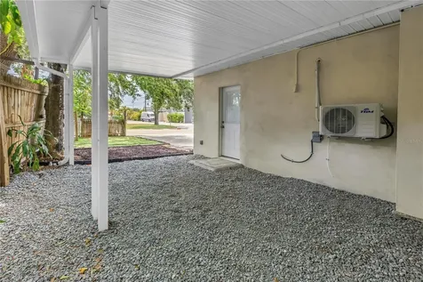 110 NE Monroe Circle N St Petersburg FL 33702