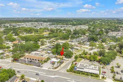 110 NE Monroe Circle N St Petersburg FL 33702