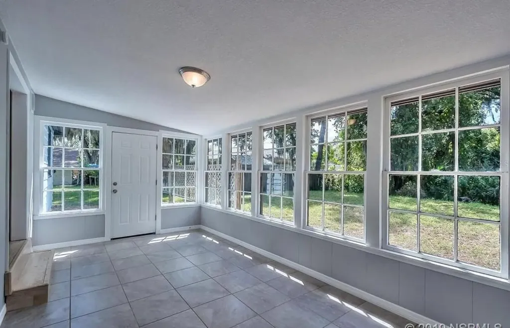 1040 B Street New Smyrna Beach FL 32168
