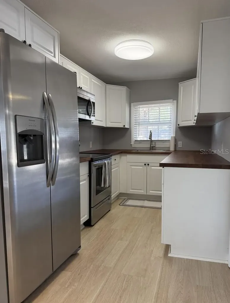 1040 B Street New Smyrna Beach FL 32168