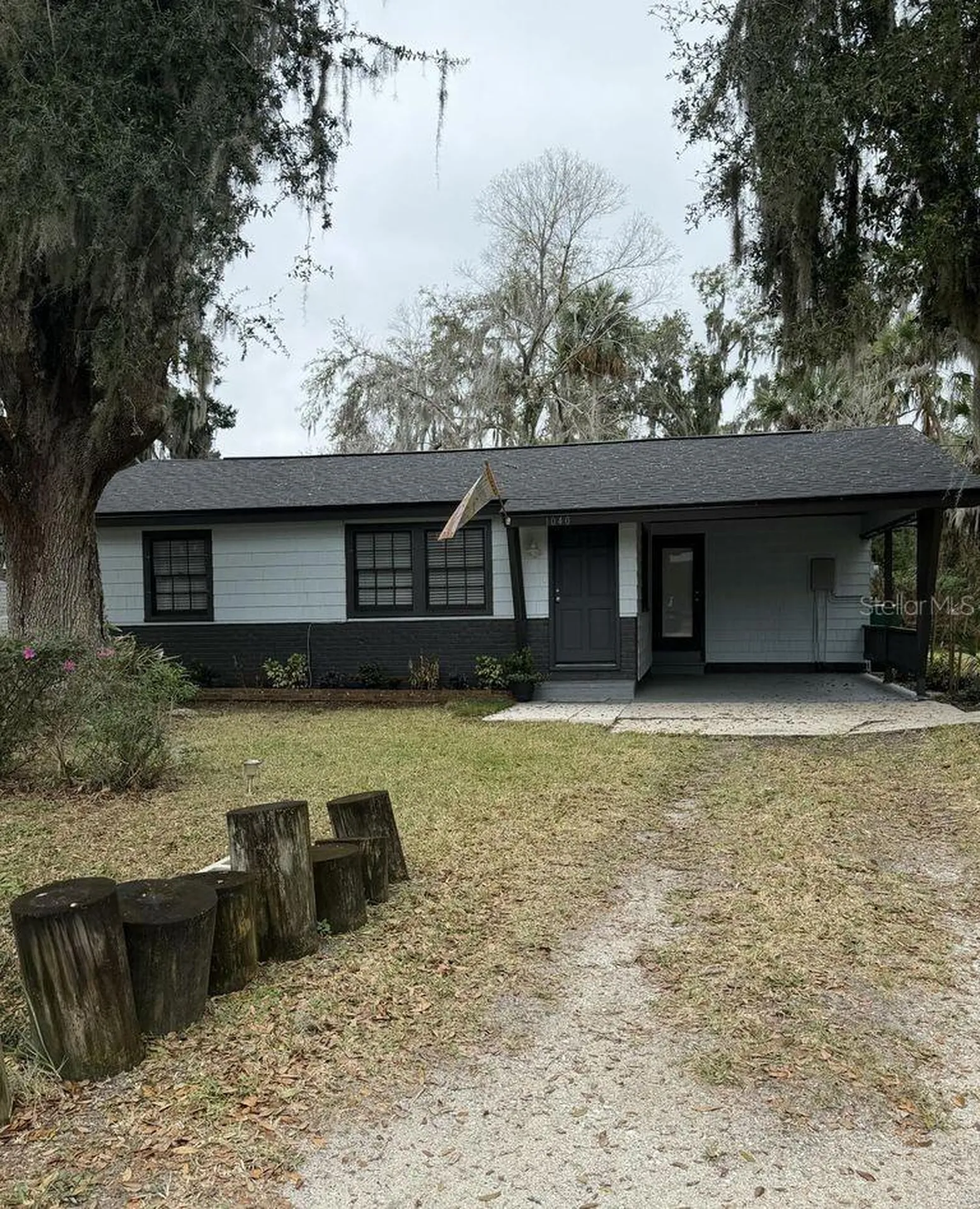 1040 B Street New Smyrna Beach FL 32168