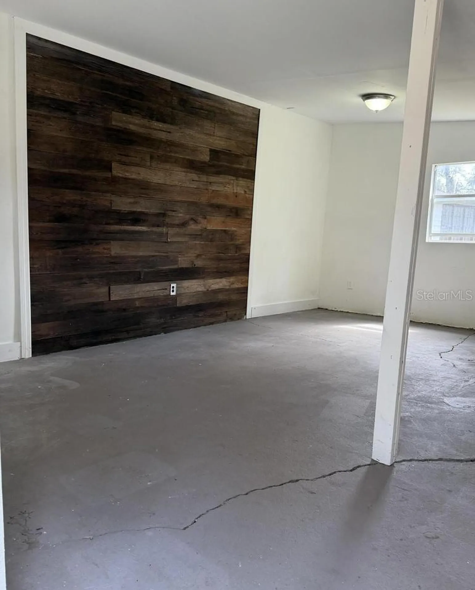 1040 B Street New Smyrna Beach FL 32168