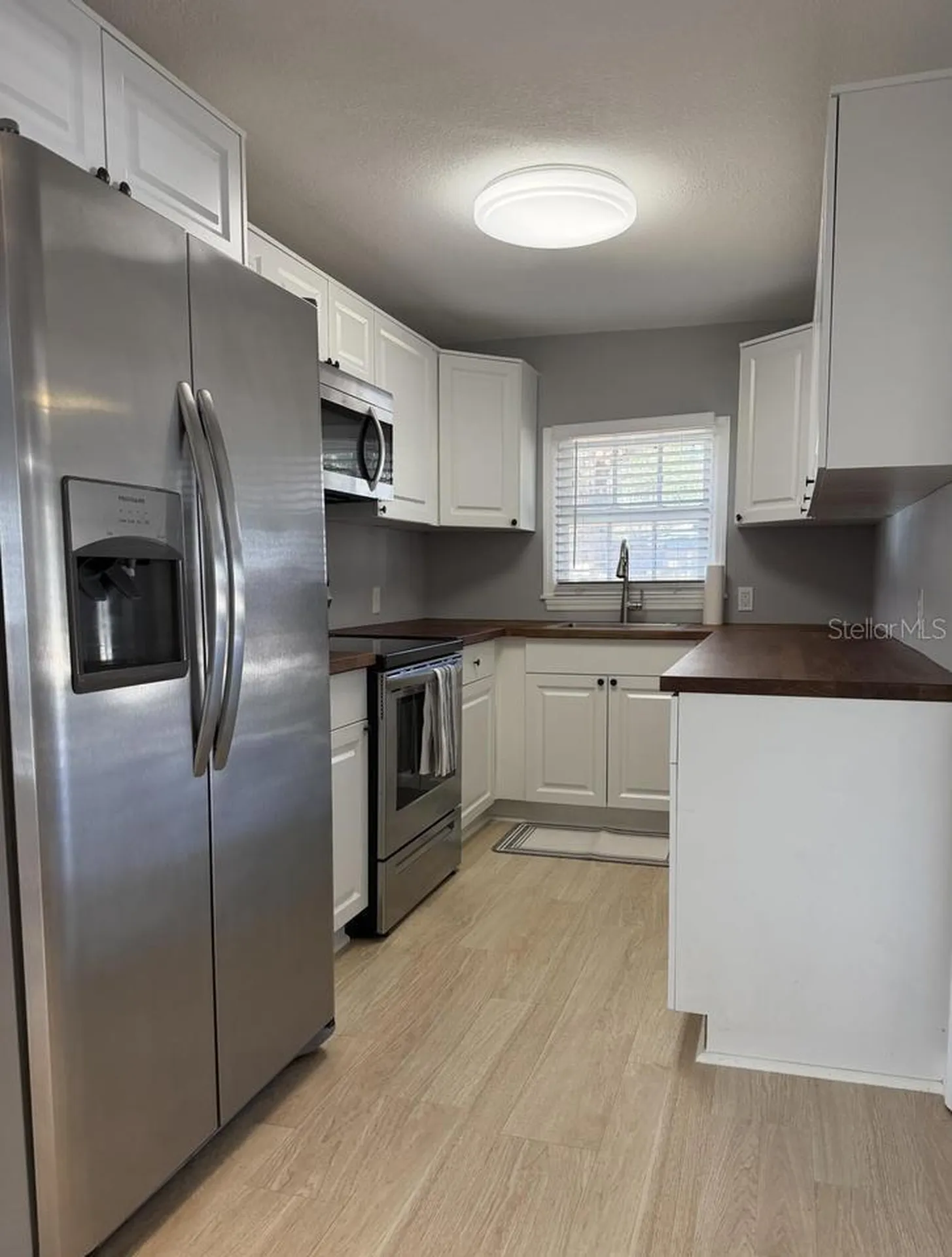 1040 B Street New Smyrna Beach FL 32168