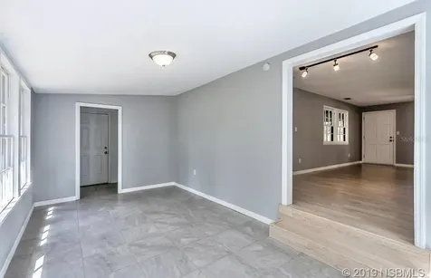 1040 B Street New Smyrna Beach FL 32168