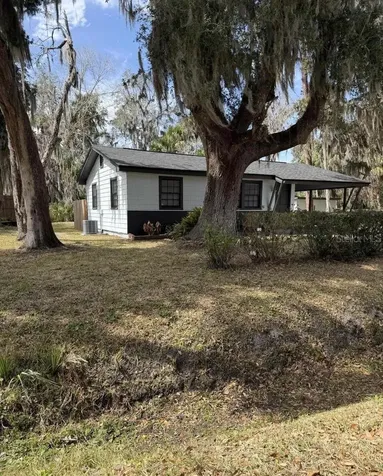 1040 B Street New Smyrna Beach FL 32168