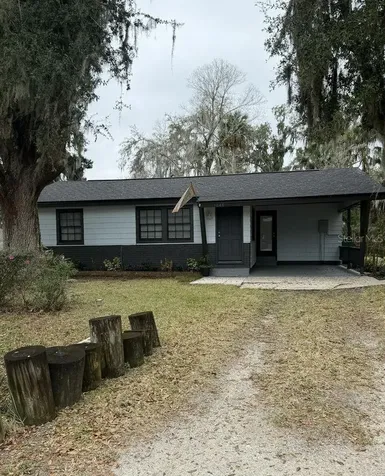 1040 B Street New Smyrna Beach FL 32168