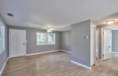1040 B Street New Smyrna Beach FL 32168