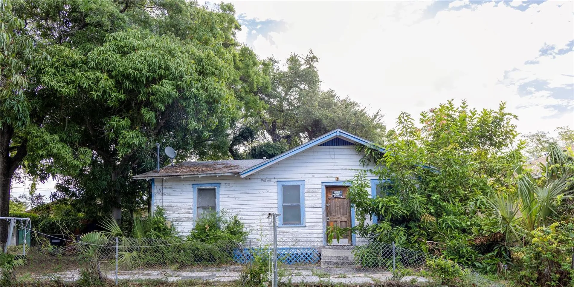 1139 Harveys Lane Clearwater FL 33756