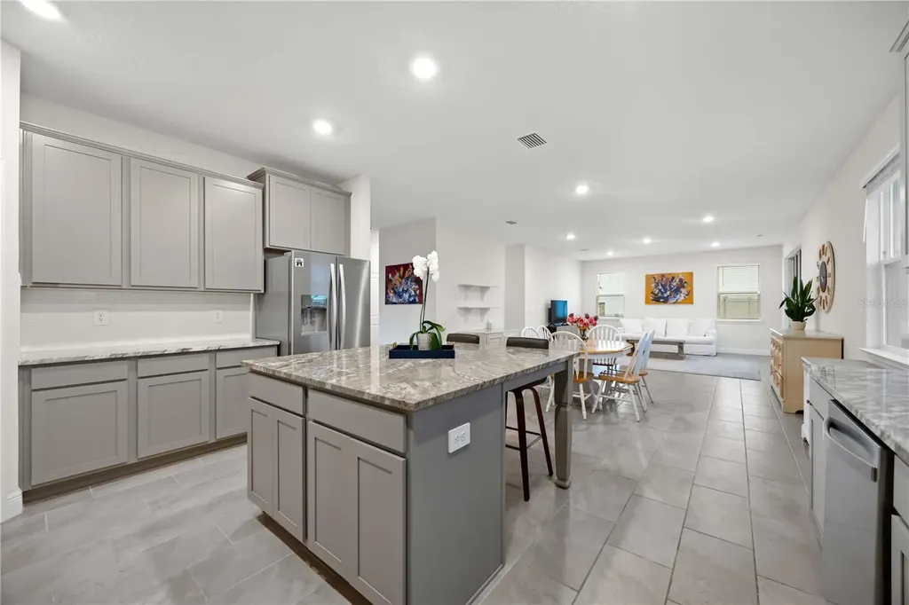 17564 Cantarina Cove Lakewood Ranch FL 34211