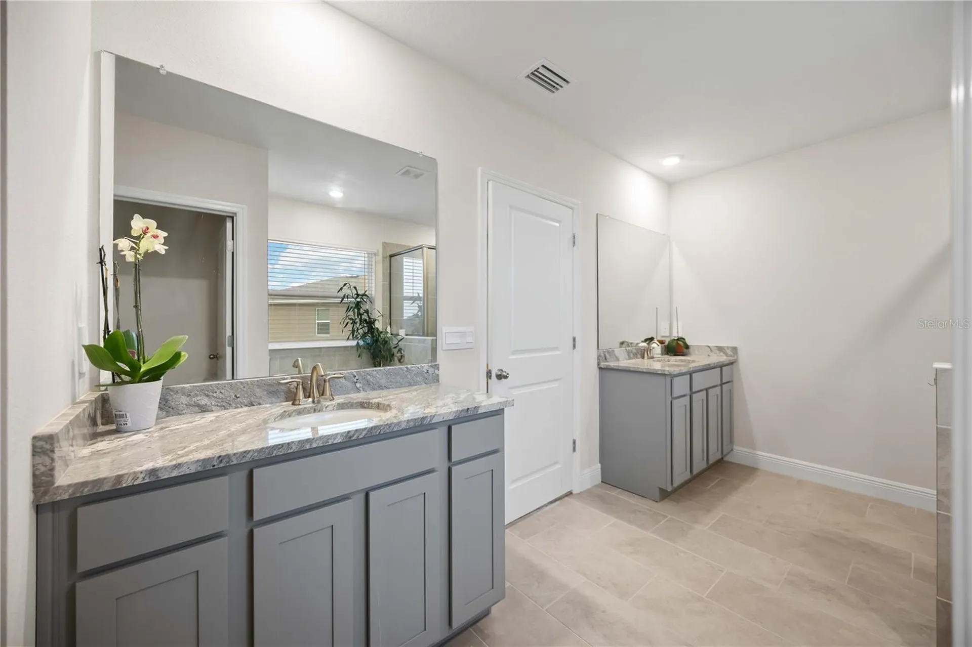 17564 Cantarina Cove Lakewood Ranch FL 34211