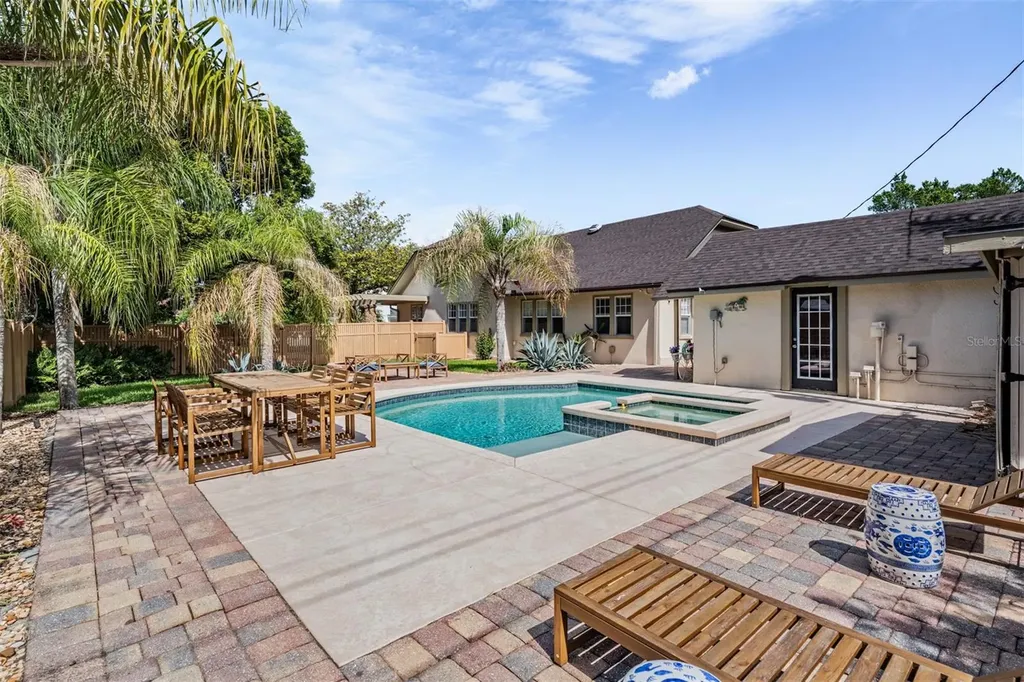 1830 Cherokee Trail Lakeland FL 33803